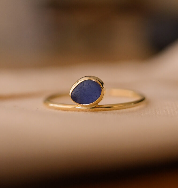 Anel Vidro Marinho - ouro 18k